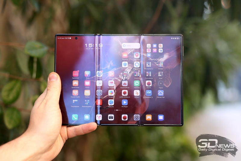 Обзор тройного складного смартфона HUAWEI Mate XT Ultimate Design: особенный